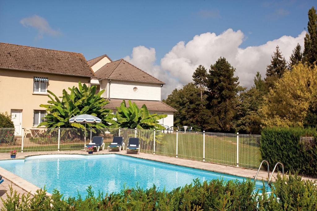 Logis Hotel Du Pont Neuf Le Veurdre Екстериор снимка