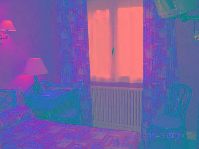 Logis Hotel Du Pont Neuf Le Veurdre Екстериор снимка