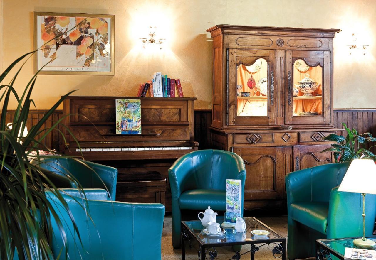 Logis Hotel Du Pont Neuf Le Veurdre Екстериор снимка