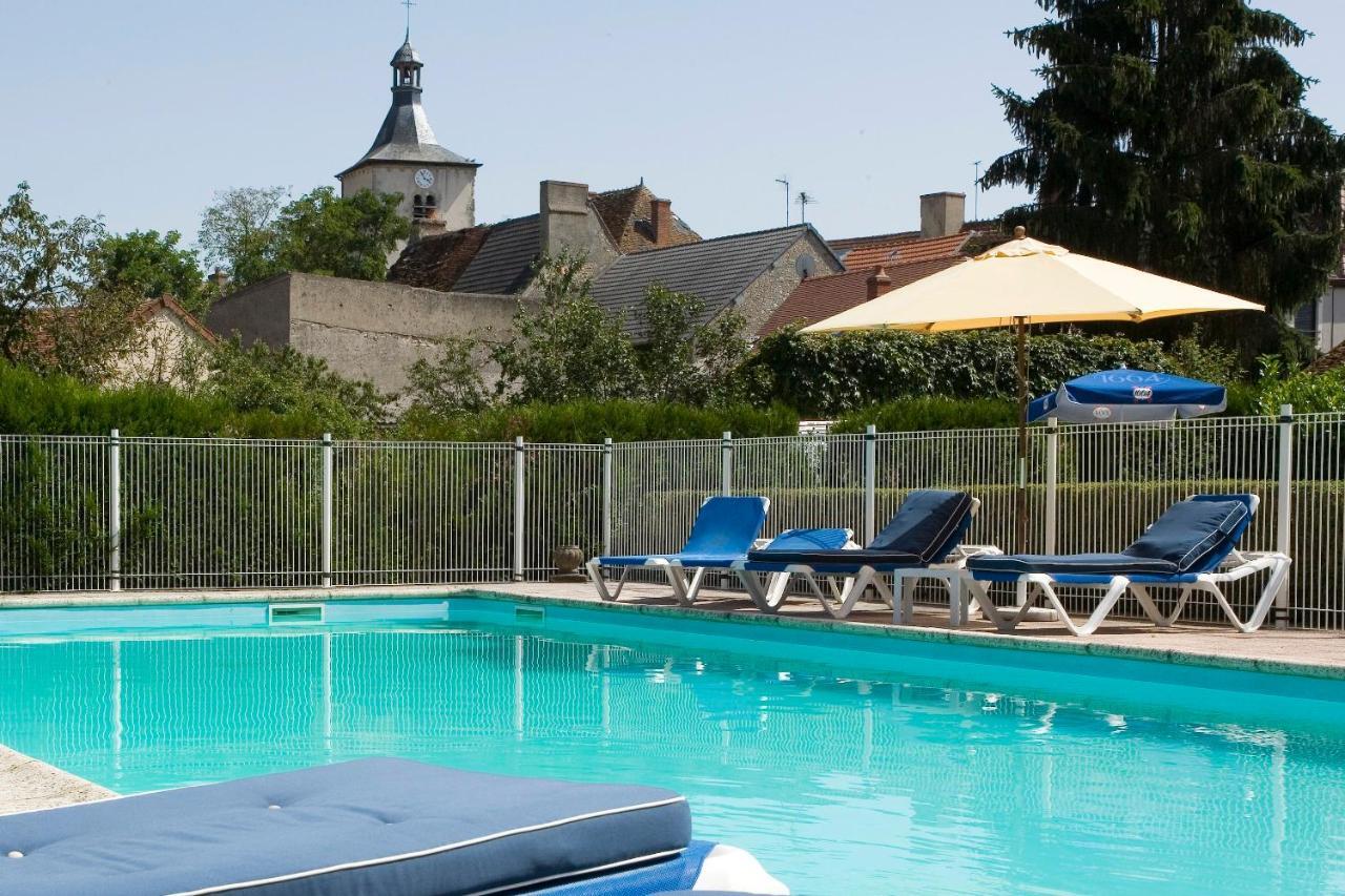 Logis Hotel Du Pont Neuf Le Veurdre Екстериор снимка